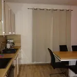 Lan *