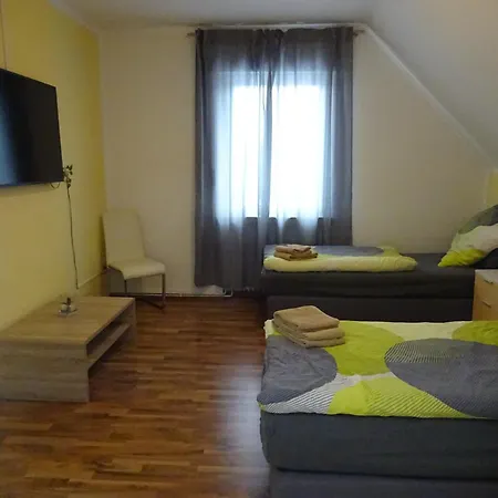 Private Lan Apartment *